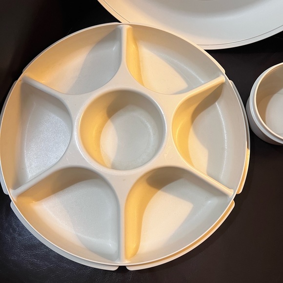 Vintage Tupperware Divided Veggie Fruit Dip Party Tray Bottom Tray For Ice - Picture 4 of 13